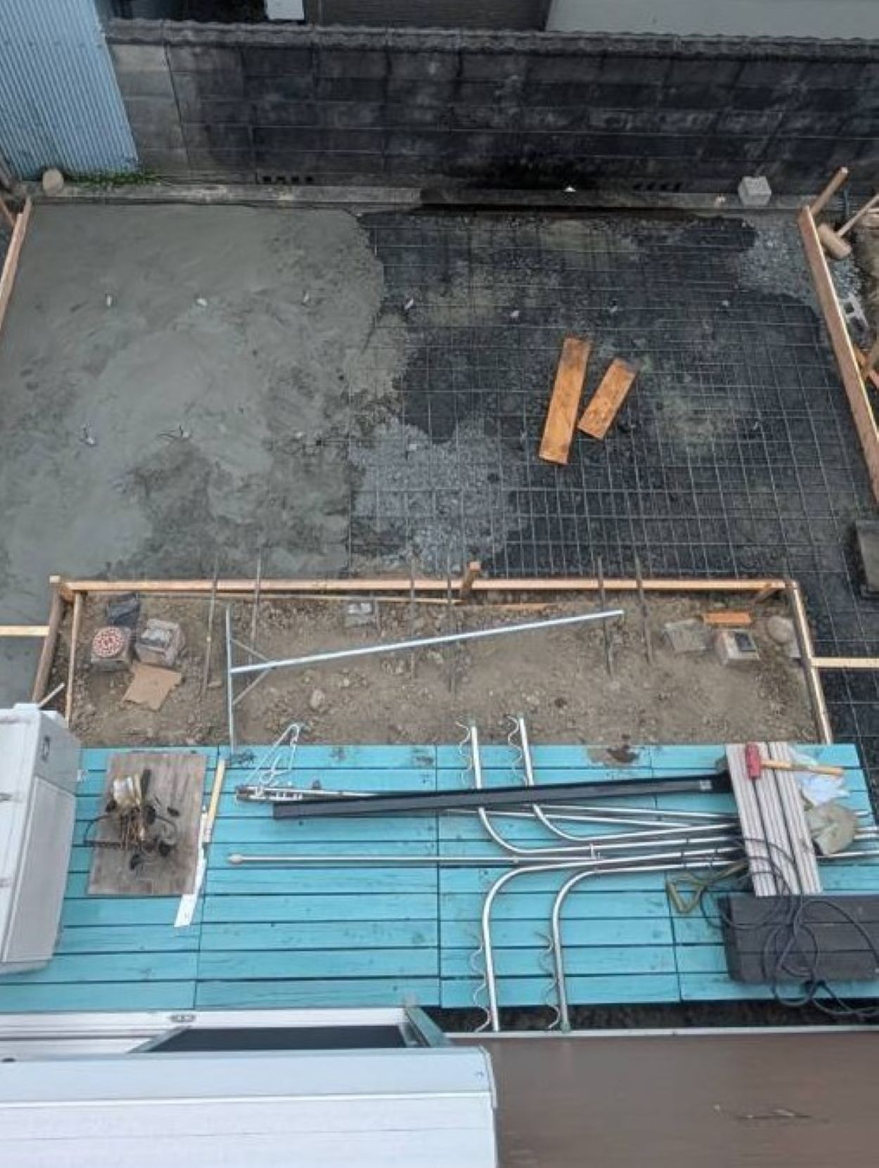 続タイル敷き工事